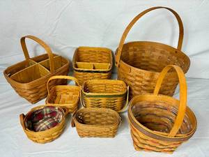 lot 114 image: Bundle of 8 Longaberger Baskets - Various Sizes and Years