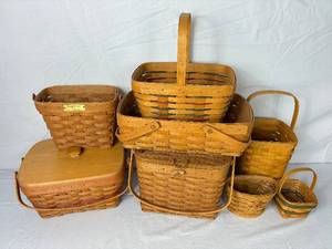 lot 115 image: Collection of 8 Longaberger Baskets - Various Sizes and Years