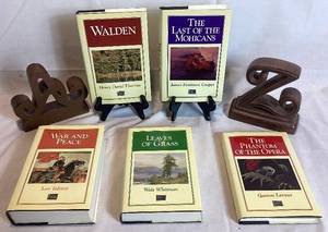 lot 108 image: A to Z Bookends with Barnes & Noble Classics Book Set