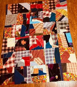 lot 48 image: Vintage Patchwork Quilt - Hand Stitched and Hand Tied