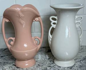 lot 17 image: Vintage Abingdon Pink Double Handle Vase and Abington USA Pottery Art Deco Vase Off White