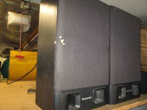 lot 114 image: (2) Panasonic SB-ZT90 freestanding ...