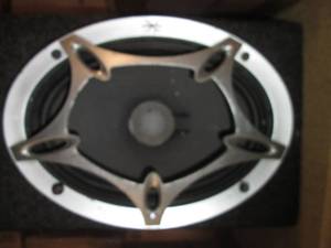 lot 130 image: Xplod 6x9 box speaker...