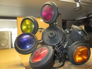 lot 133 image: VEI V-44-6M professional lighting e...