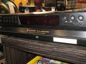 lot 149 image: Sony CDP-CE275 5-disc CD Changer...