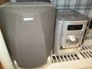 lot 189 image: Sony CMT-HP7 5-disc micro hi-fi com...