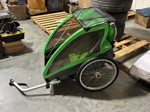 lot 78 image: Thule Cadence 2 Seat Bike Trailer