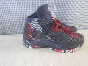 lot 10 image: (CSB) Vintage Under Armour Curry 2....