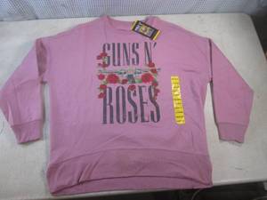 lot 109 image: (A-4) New Guns N Roses Long Sleeve...