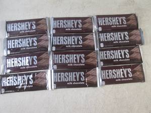 lot 236 image: (B-1) 12 Hersheys Milk Chocolate C...