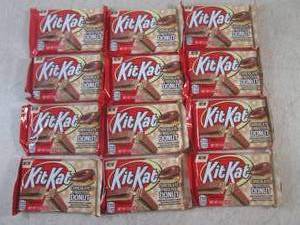lot 240 image: (B-1) 12 Kit Kat Chocolate Frosted ...