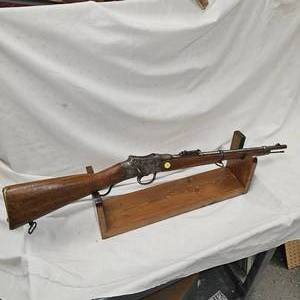lot 18 image: Martini-Henry Enfield Citadel 1907 .22, Rare