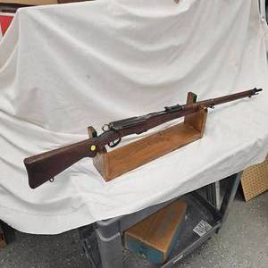 lot 15 image: Swiss Schmidt-Rubin 1889M, 7.5 Swiss Rifle