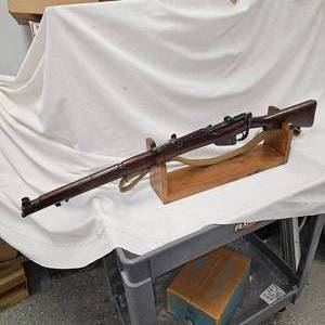lot 25 image: Enfield Lithgow SMLE Revolver MK III, 303, All Correct with Sling