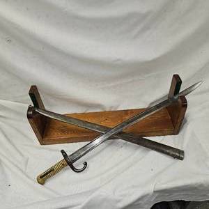 lot 30 image: MFG 1871 French Bayonet MFG by St Etienne with Original Scabbard, AKA t.......