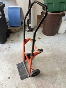 lot 132 image: 4 Wheel Hand Truck