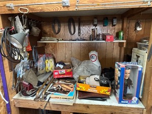 lot 111 image: Hardware