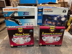 lot 114 image: Motion Security Lights and Flood Lights