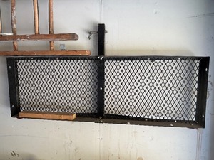 lot 122 image: Rear Hitch Mount Rack