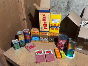 lot 7 image: Reloading Supplies