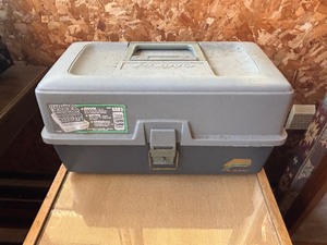 lot 44 image: Tackle Box