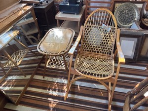 lot 52 image: Vintage Snowshoe Furniture 3 Pieces