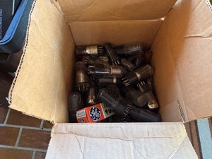 lot 54 image: Radio Tubes