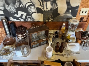 lot 86 image: Assorted Dishes, Decanters