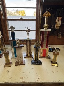 lot 101 image: Trophies