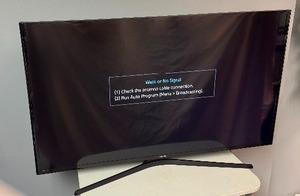 lot 39 image: Samsung 50 Smart TV Model UN50J5200AFXZA