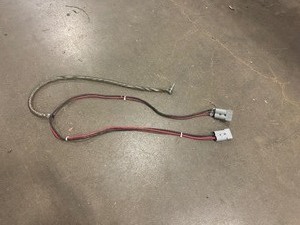 lot 9 image: Jumper Cord. 350 Gray to Gray. SB Connectors.