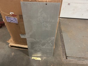 lot 10 image: Aluminum Sheet (20.5 x 43.5 x 18)