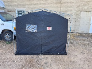 lot 18 image: E-Z Set Fish House