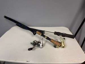 lot 47 image: Quantum and Cardinal Ice Fishing Rods