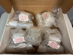 lot 70 image: Furon UPM2-F8168-M Valve (Qty 5)