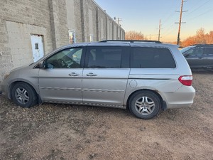 lot 1 image: 2006 Honda Odyssey