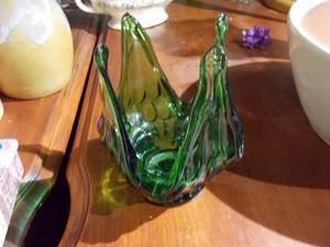 lot 58 image: Green Decorative Candle Holder