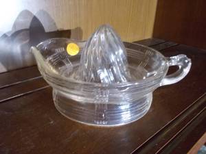 lot 59 image: Vintage Glass Juicer