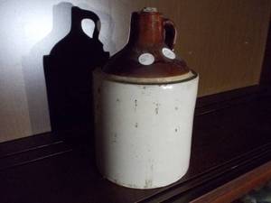 lot 61 image: Crock jug