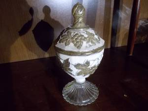 lot 77 image: Glass candy dish