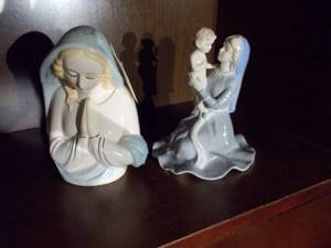 lot 79 image: Religious items