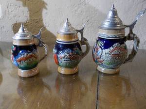 lot 91 image: Small beer steins