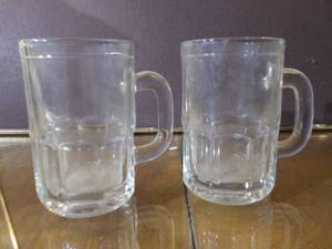 lot 96 image: Clear glass mugs