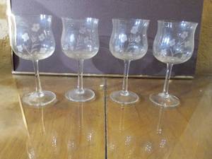 lot 98 image: Etched wine glasses
