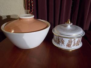 lot 115 image: 2 covered bowls