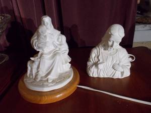 lot 120 image: Religious lights