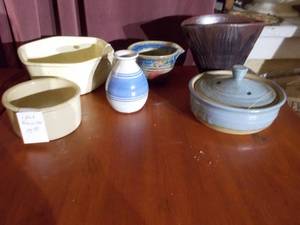 lot 121 image: Pottery