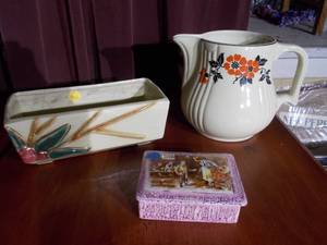 lot 131 image: Water pitcher, small covered box and a flower planter