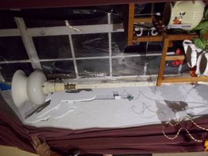 lot 136 image: Vintage standing light