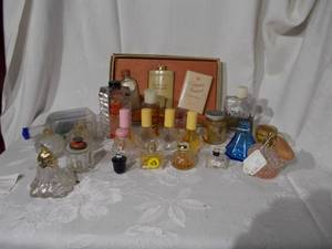 lot 202 image: Older small perfume bottles